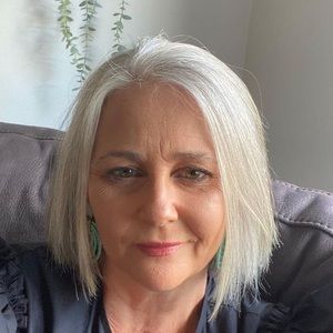 Meet your Posher, Janet
